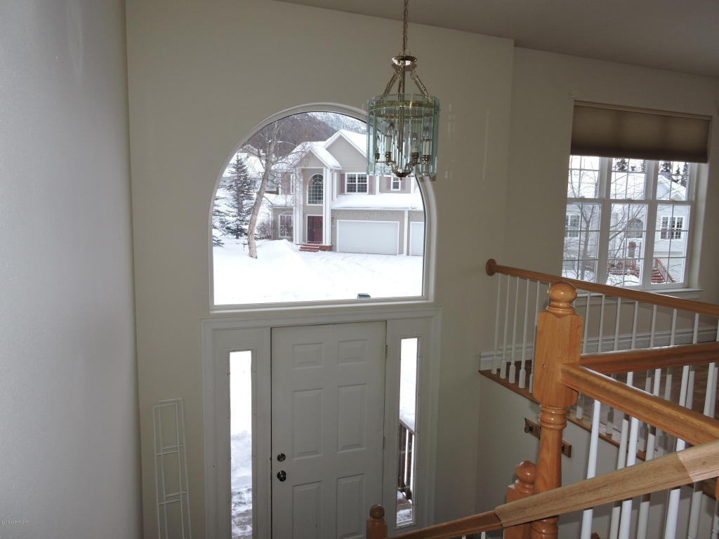 20404 New England Dr, Eagle River, AK 99577 photo 2