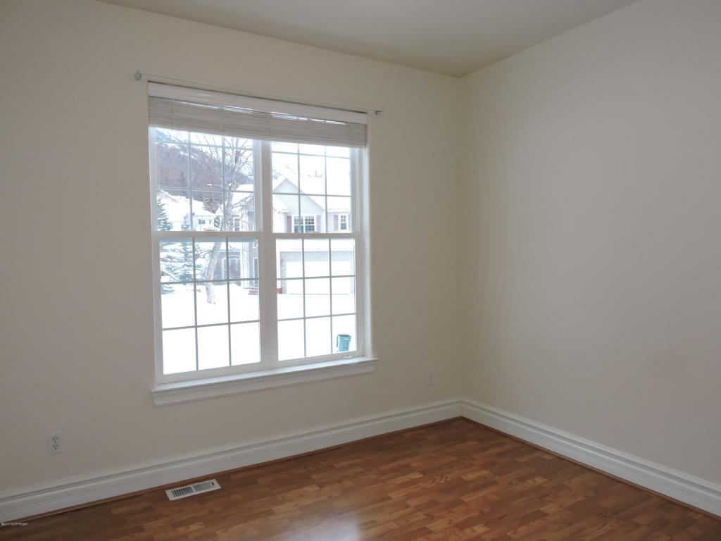 20404 New England Dr, Eagle River, AK 99577 photo 8