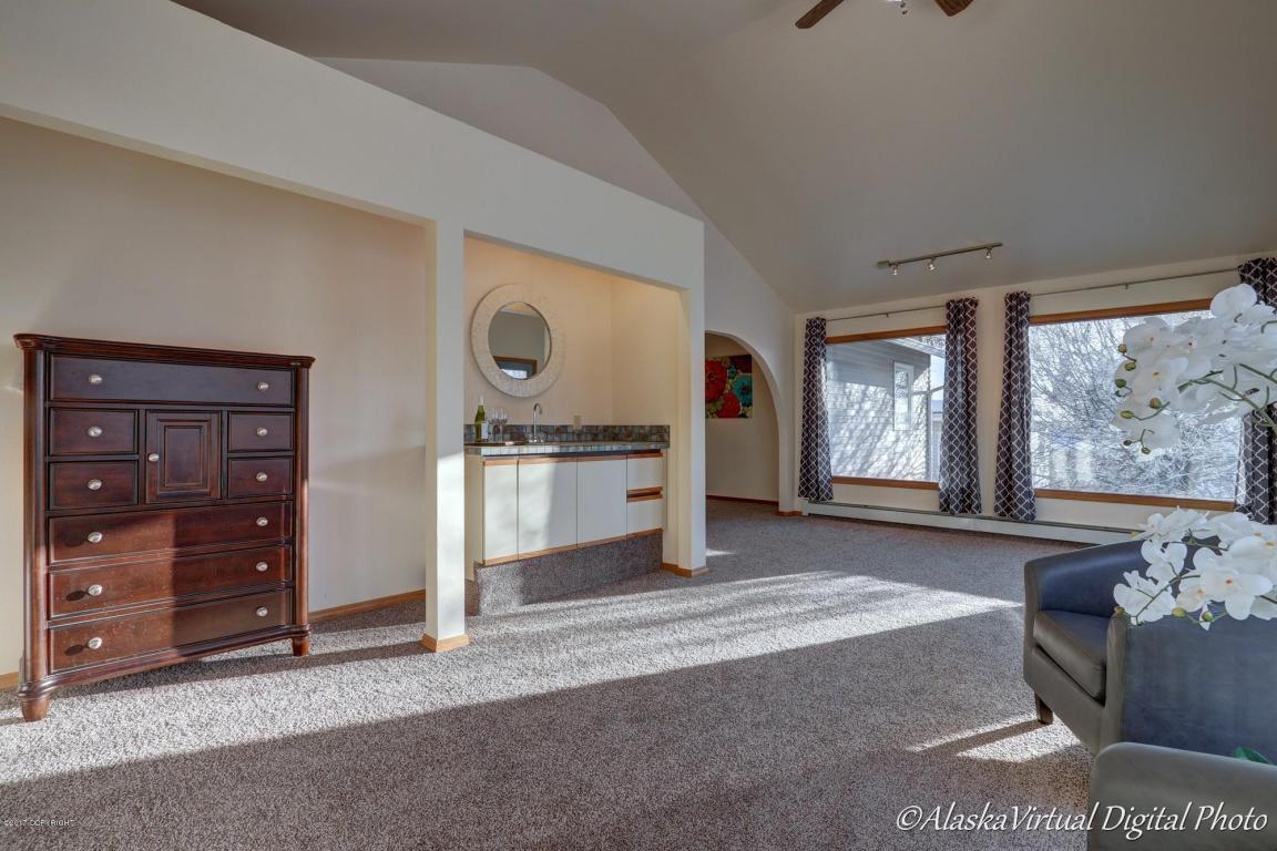 3002 Eureka St, Anchorage, AK 99503 photo 18