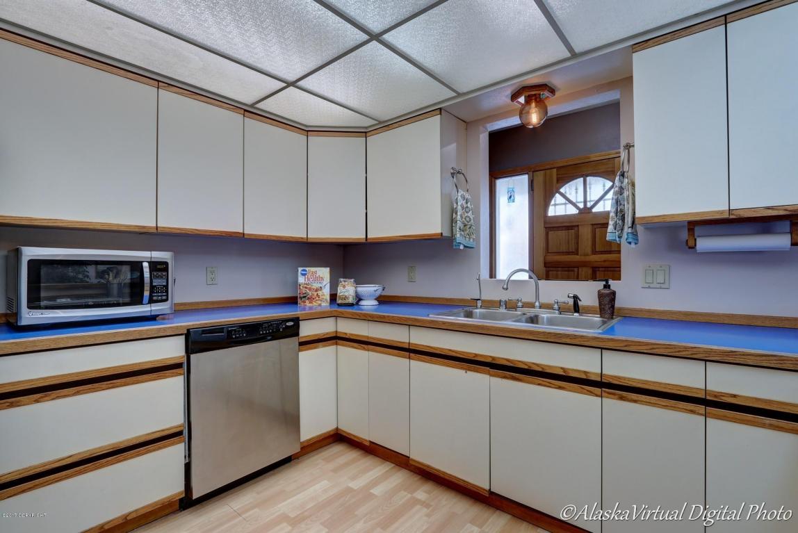 3002 Eureka St, Anchorage, AK 99503 photo 9