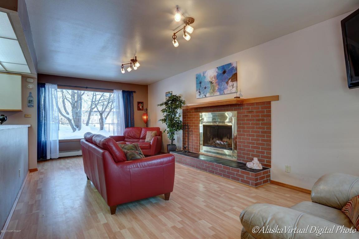 3002 Eureka St, Anchorage, AK 99503 photo 5