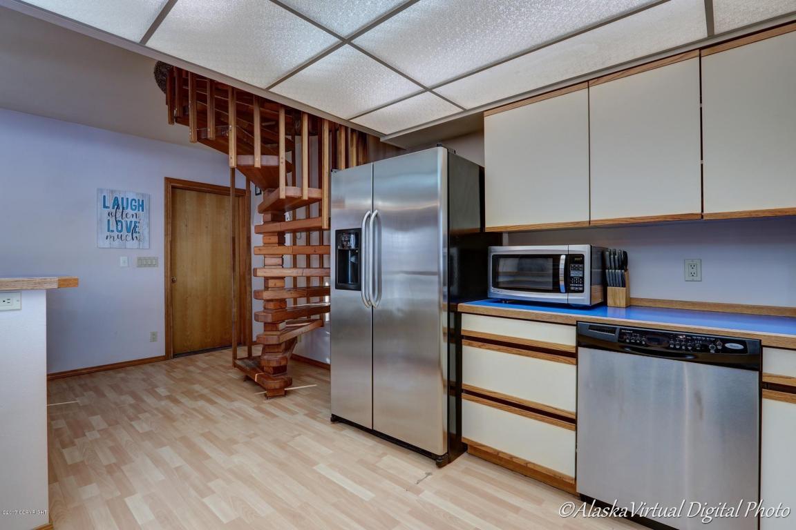 3002 Eureka St, Anchorage, AK 99503 photo 10