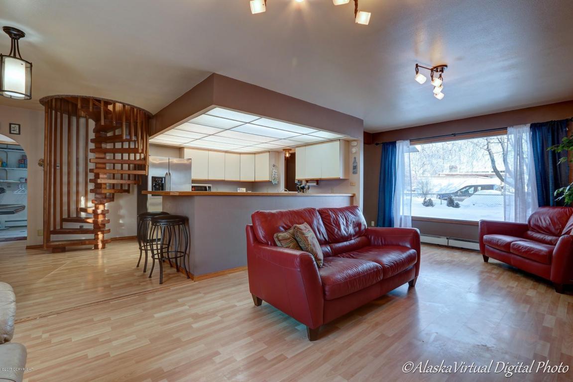 3002 Eureka St, Anchorage, AK 99503 photo 4