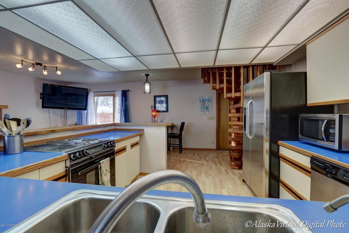 3002 Eureka St, Anchorage, AK 99503 photo 7