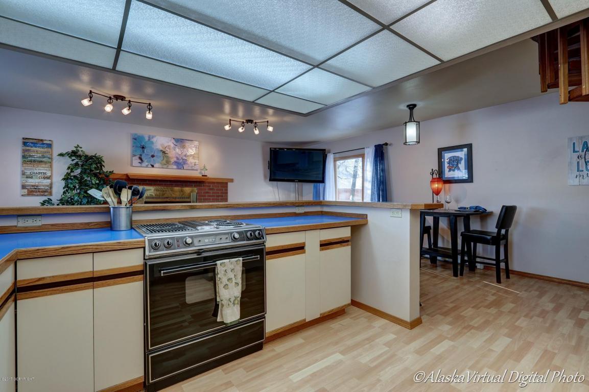 3002 Eureka St, Anchorage, AK 99503 photo 8