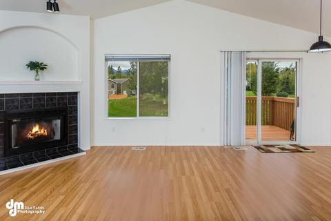4021 Sycamore Loop, Anchorage, AK 99504 photo 4