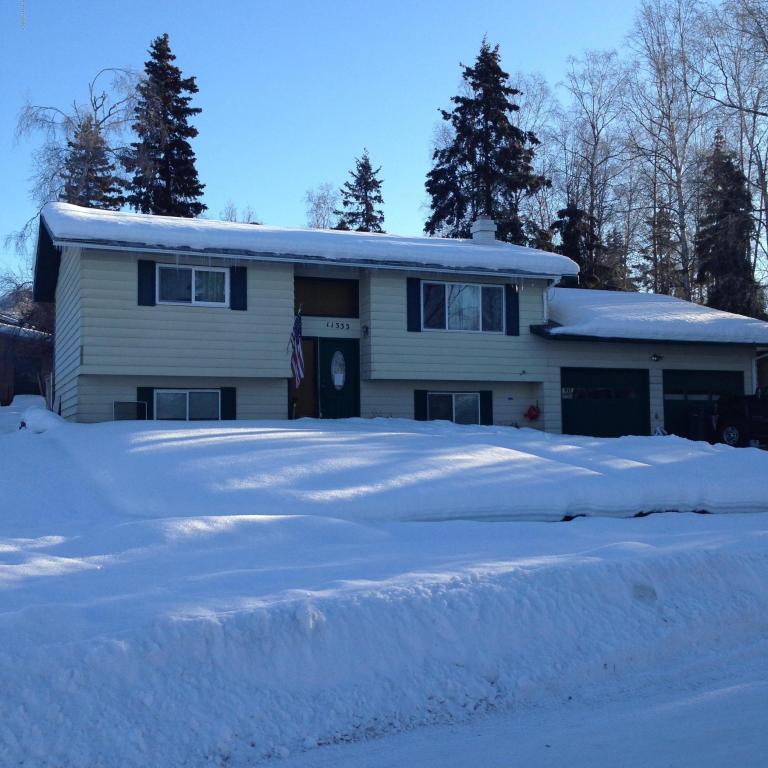 11333 Lower Sunny Cir, Eagle River, AK 99577 photo 1