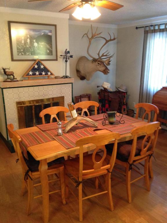 11333 Lower Sunny Cir, Eagle River, AK 99577 photo 3