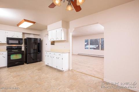 4205 Chess Dr, Anchorage, AK 99508 photo 9