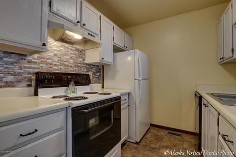 1821 Bellevue Loop, Anchorage, AK 99515 photo 6