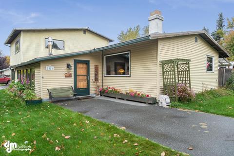 8340 Elderberry St, Anchorage, AK 99502 photo 1