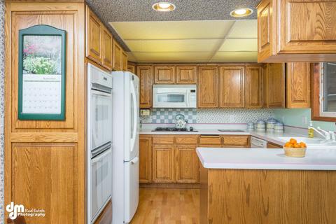 8340 Elderberry St, Anchorage, AK 99502 photo 27