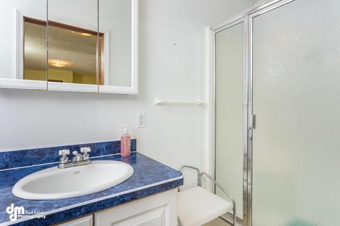 8340 Elderberry St, Anchorage, AK 99502 photo 5