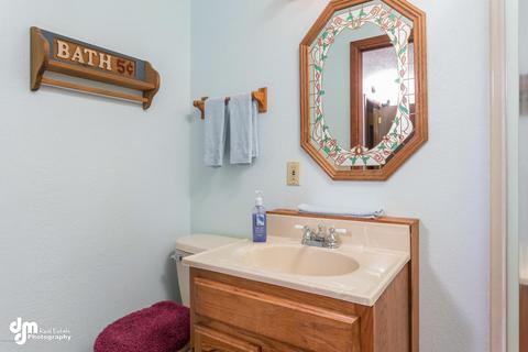 8340 Elderberry St, Anchorage, AK 99502 photo 8