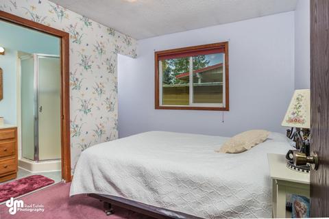 8340 Elderberry St, Anchorage, AK 99502 photo 6