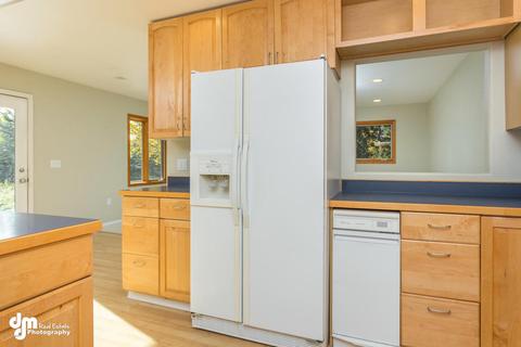 5635 Ridgeview Dr, Anchorage, AK 99516 photo 7