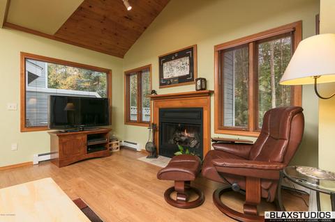 6632 Cimarron Cir, Anchorage, AK 99504 photo 9