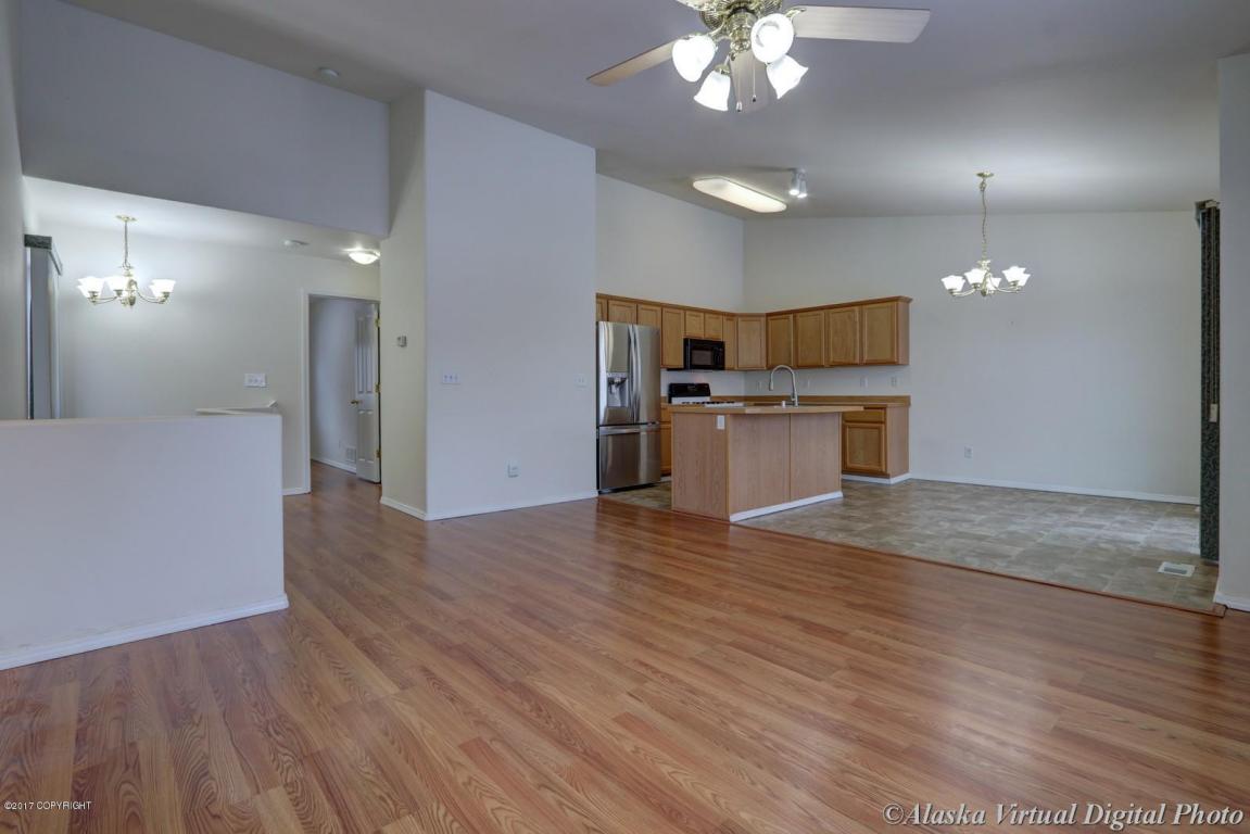 130 E 45th Ave # 36, Anchorage, AK 99503 photo 6
