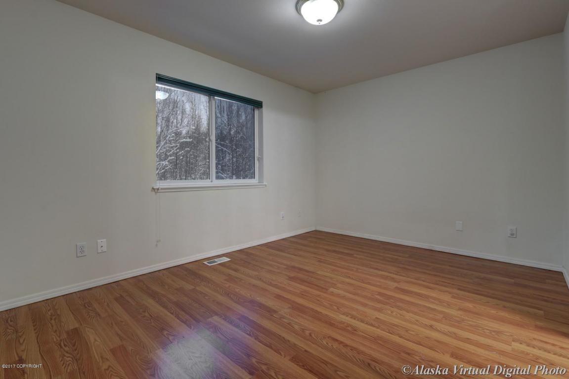 130 E 45th Ave # 36, Anchorage, AK 99503 photo 13