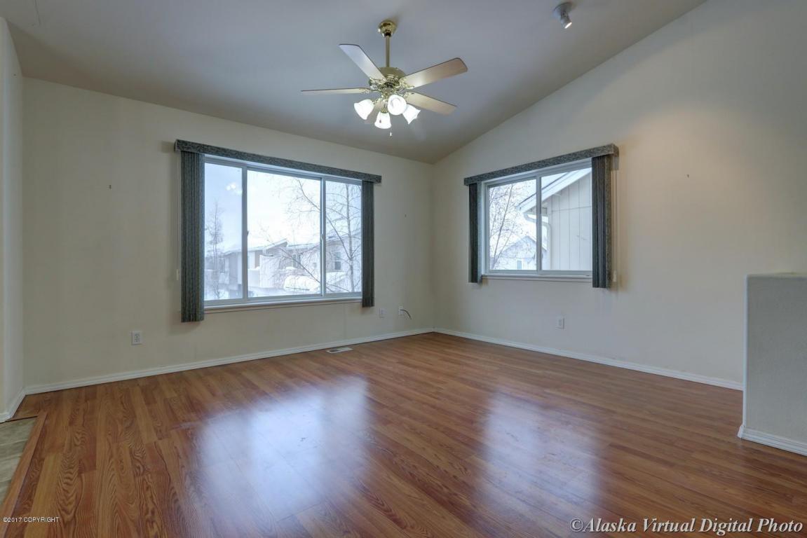 130 E 45th Ave # 36, Anchorage, AK 99503 photo 5