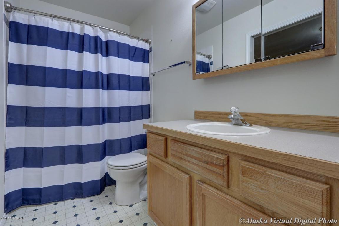 130 E 45th Ave # 36, Anchorage, AK 99503 photo 15