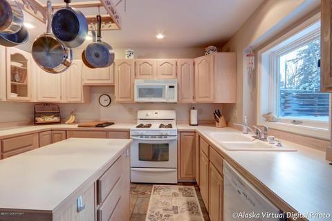 8600 Pluto Dr, Anchorage, AK 99507 photo 14