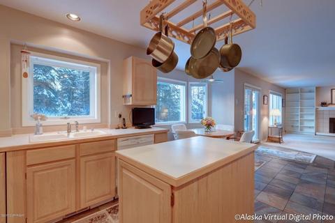8600 Pluto Dr, Anchorage, AK 99507 photo 12