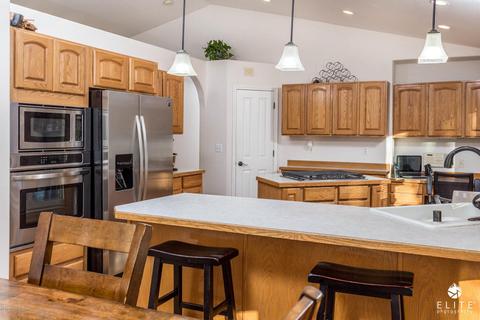 17150 Vanover Cir, Eagle River, AK 99577 photo 6