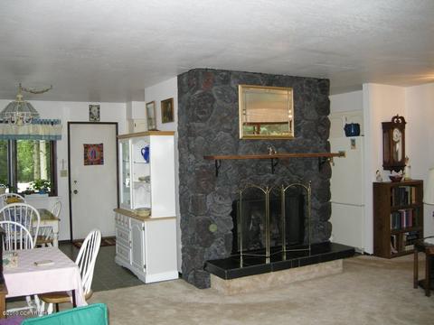 10028 Genora St, Eagle River, AK 99577 photo 4