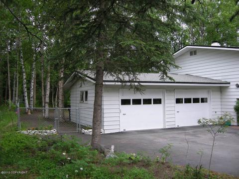 10028 Genora St, Eagle River, AK 99577 photo 3