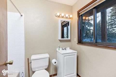 10600 Main Tree Dr, Anchorage, AK 99507 photo 28