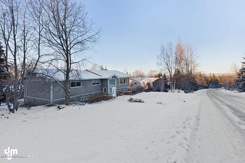 10600 Main Tree Dr, Anchorage, AK 99507 photo 6