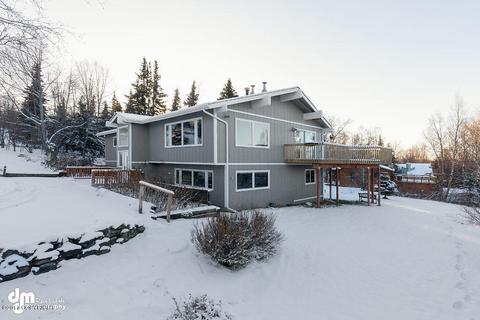 10600 Main Tree Dr, Anchorage, AK 99507 photo 2