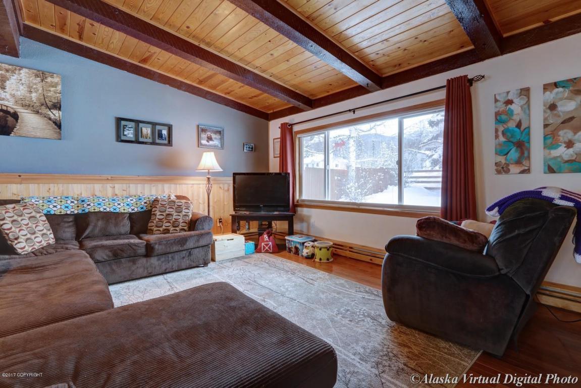 11416 Echo St, Eagle River, AK 99577 photo 5
