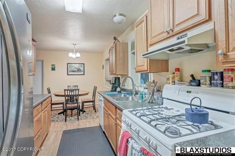 1321 Hartzog Loop, North Pole, AK 99705 photo 3
