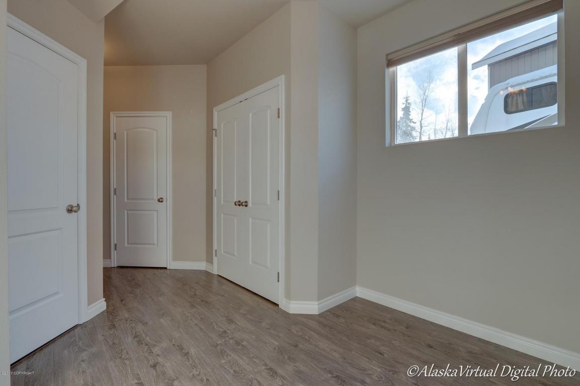 13101 Ezi View Cir, Eagle River, AK 99577 photo 8