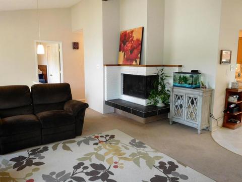 4101 Warwick Dr, Anchorage, AK 99508 photo 4