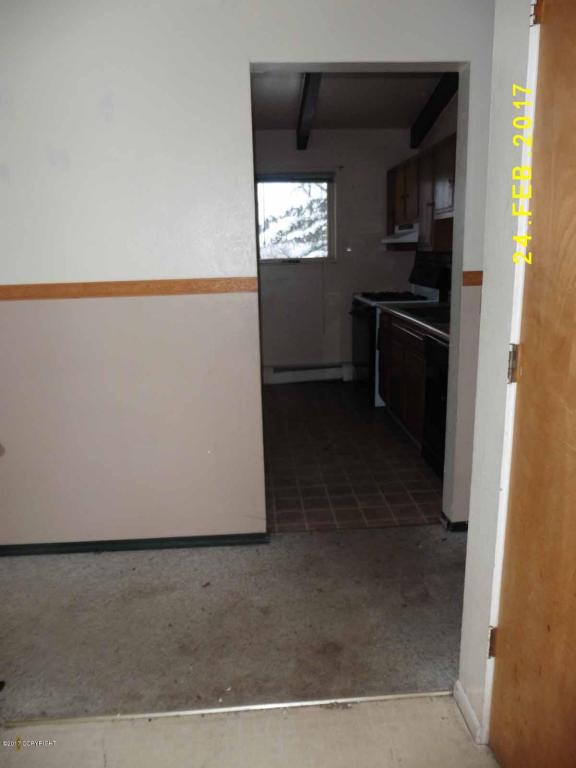 17031 Monte Rd, Eagle River, AK 99577 photo 3