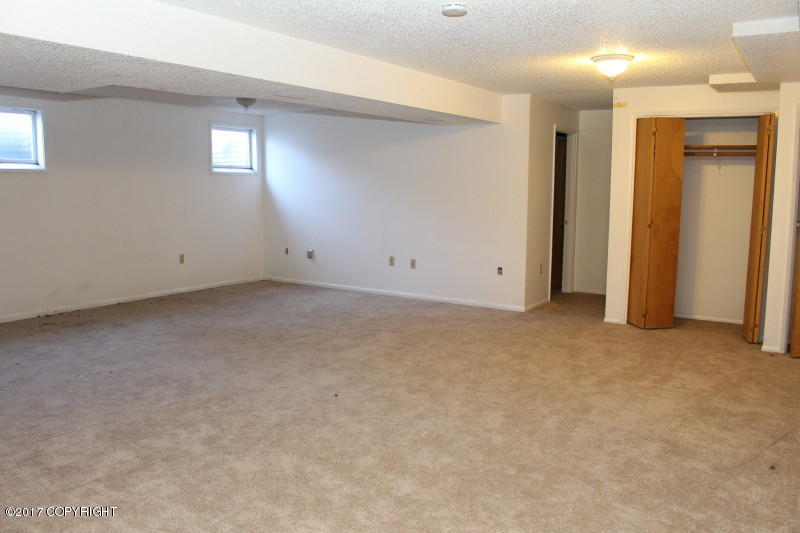 2908 Emory St, Anchorage, AK 99508 photo 15