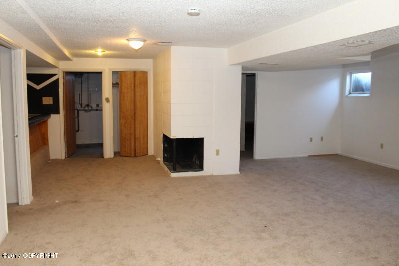 2908 Emory St, Anchorage, AK 99508 photo 17