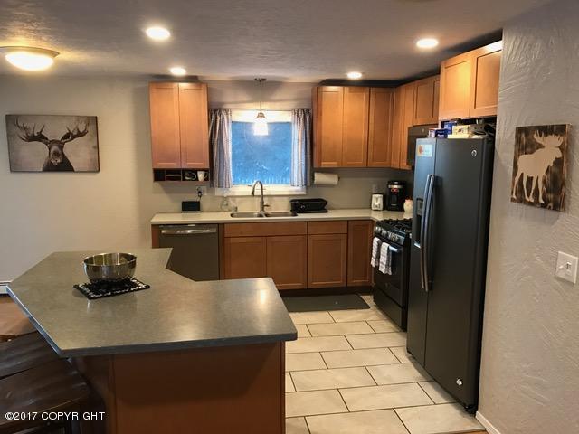 9906 Annette Cir, Eagle River, AK 99577 photo 4