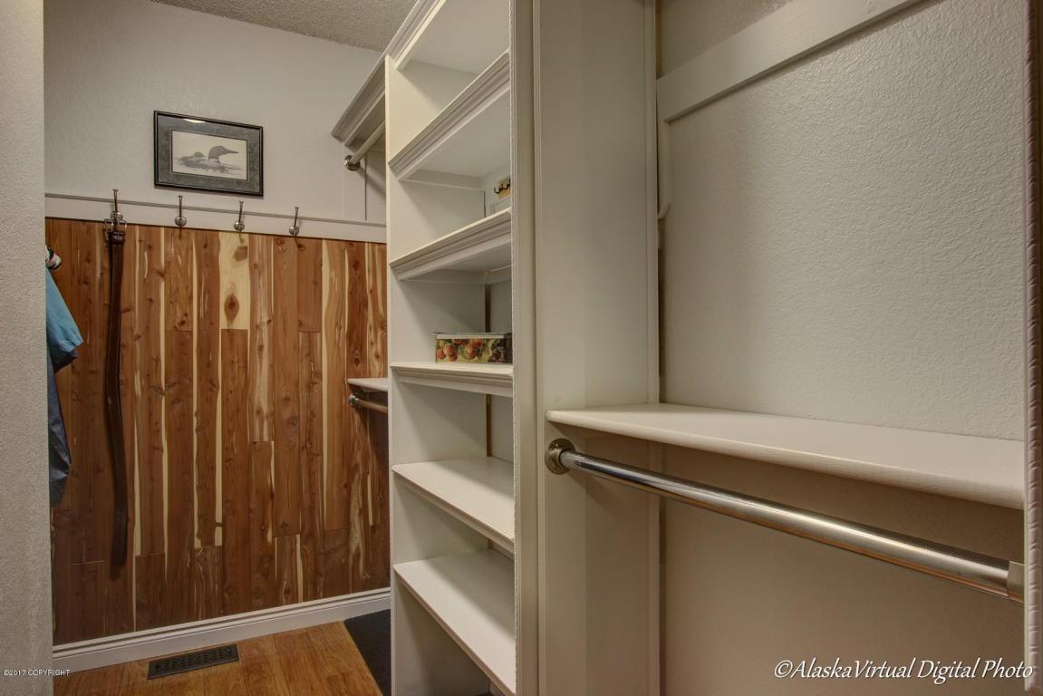 701 Harbor Cir, Anchorage, AK 99515 photo 24