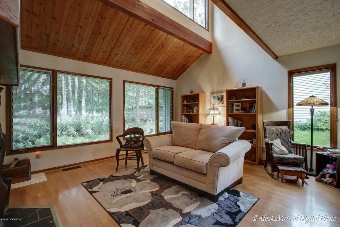 701 Harbor Cir, Anchorage, AK 99515 photo 10