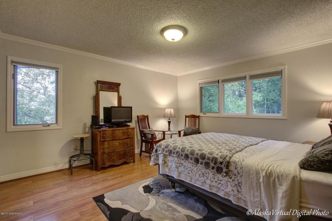 701 Harbor Cir, Anchorage, AK 99515 photo 22