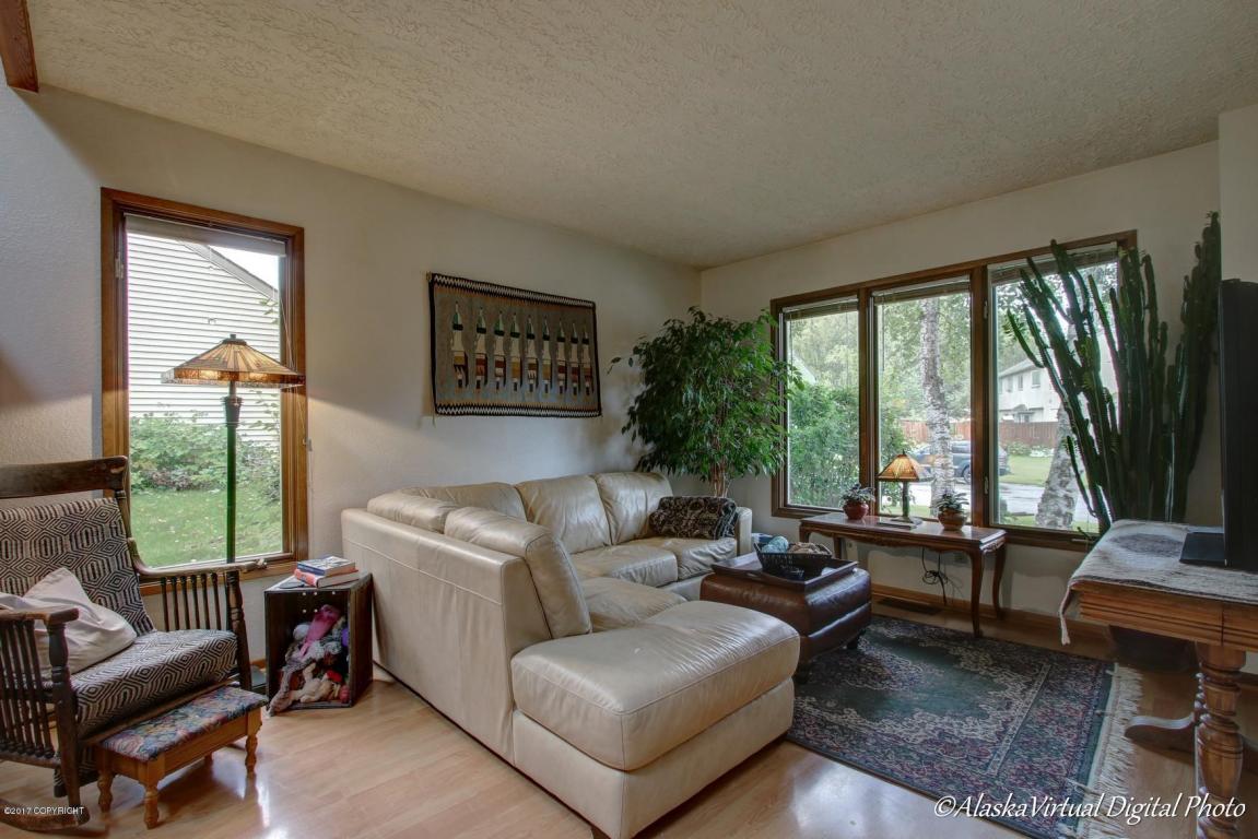 701 Harbor Cir, Anchorage, AK 99515 photo 11