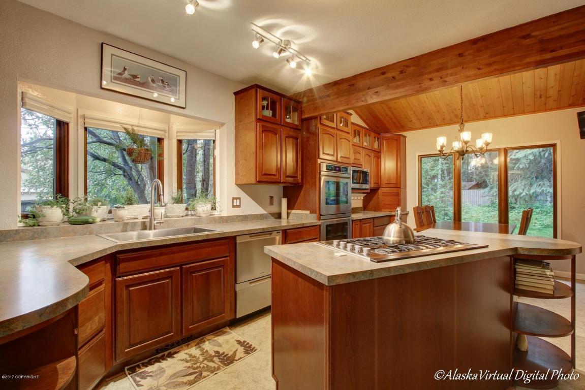 701 Harbor Cir, Anchorage, AK 99515 photo 15