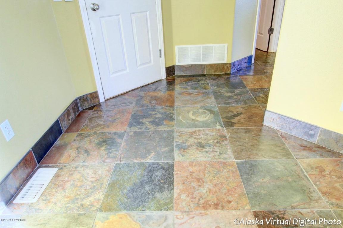 232 Dailey Ave # 23, Anchorage, AK 99515 photo 3