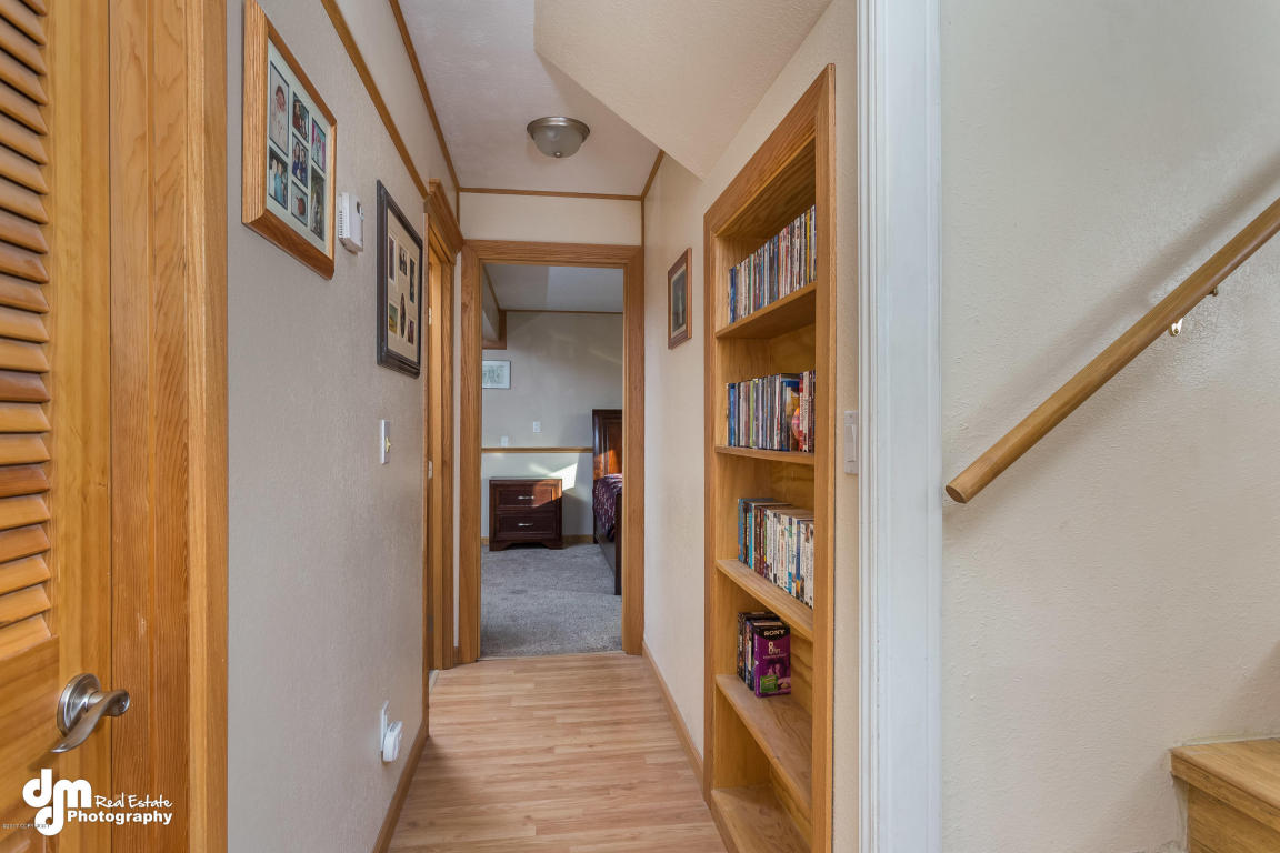 16917 Eleonora St, Eagle River, AK 99577 photo 18