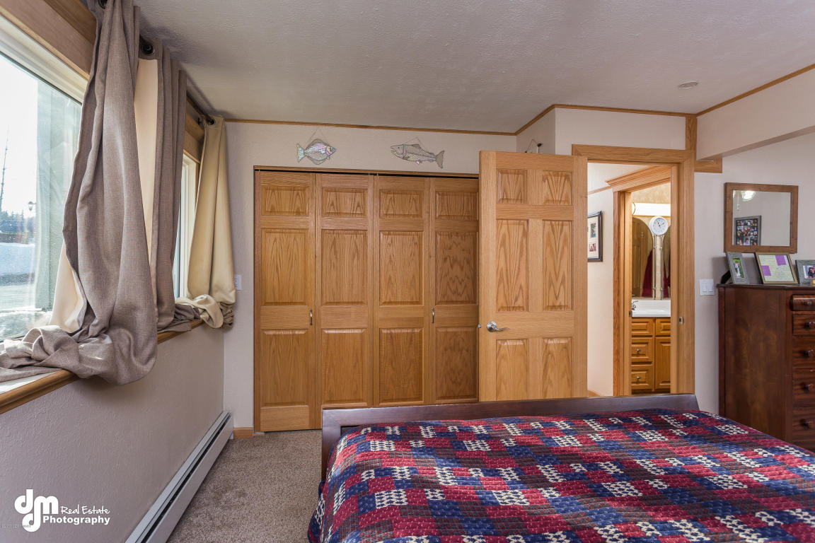 16917 Eleonora St, Eagle River, AK 99577 photo 27