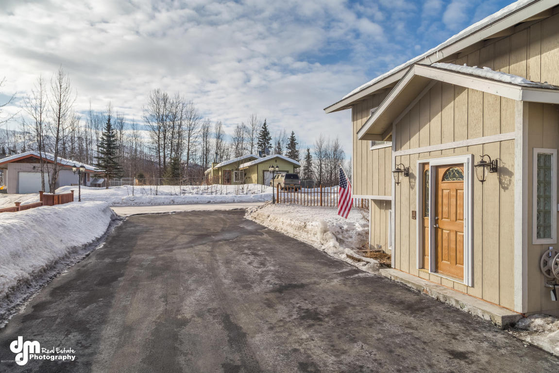 16917 Eleonora St, Eagle River, AK 99577 photo 38